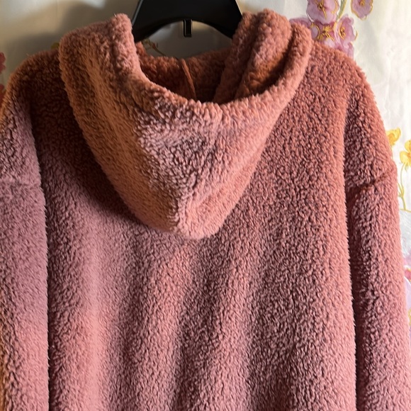 Pink fluffy hoodie-Size 1x by Sonoma - Picture 4 of 8